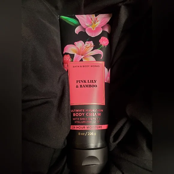 Bath & Body Works Pink Lily & Bamboo Body Cream - Picture 1 of 2